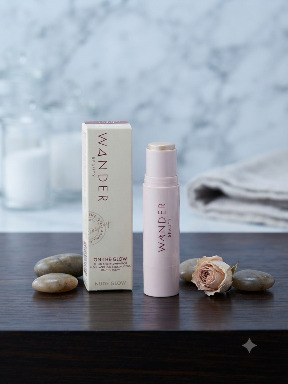 Wander Beauty Nude Glow Stick Highlighter - Light Champagne